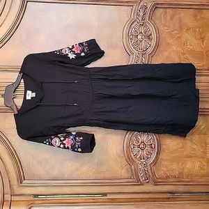 Lovely Old Navy Girls black dress with embroidery sleeves  L/G 10-12